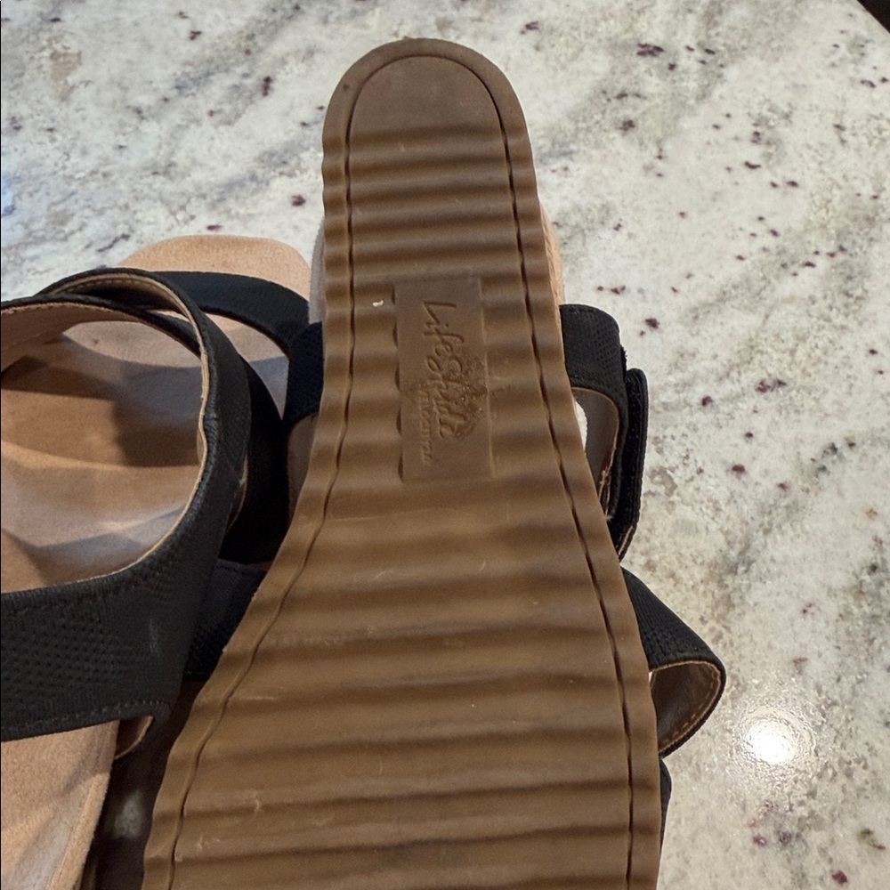 Life Stride Sincere Wedge Sandal - Picture 10 of 11